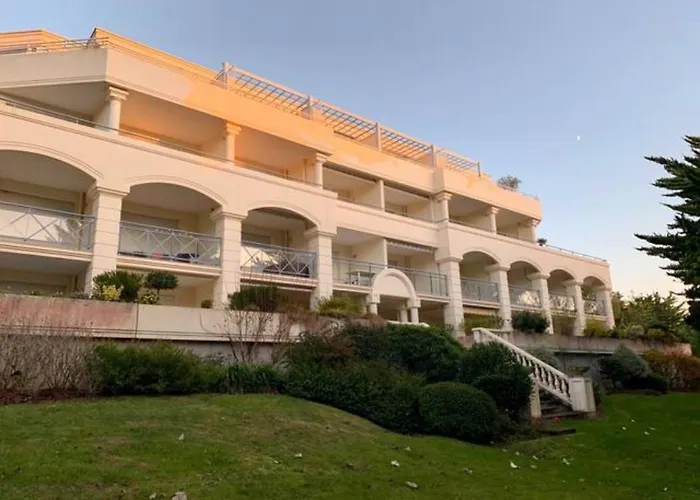 Avec Piscine à 300m De La Résidence Royal Park *