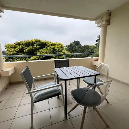 Avec Piscine à 300m De La Résidence Royal Park Appartement